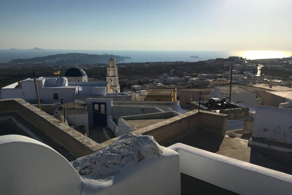 Santorini Folia Cave House With Jacuzzi Villa Pýrgos Exterior foto